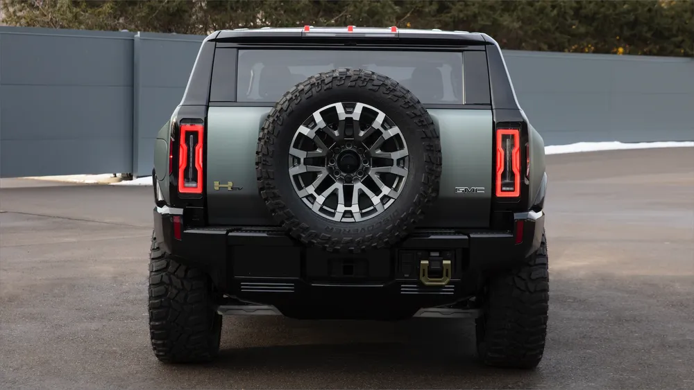GMC Hummer EV SUV Image Listing 9
