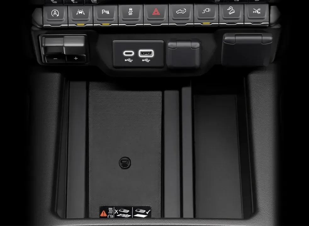 GMC Sierra Image Listing 3