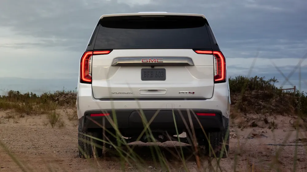 GMC Yukon XL Image Listing 6