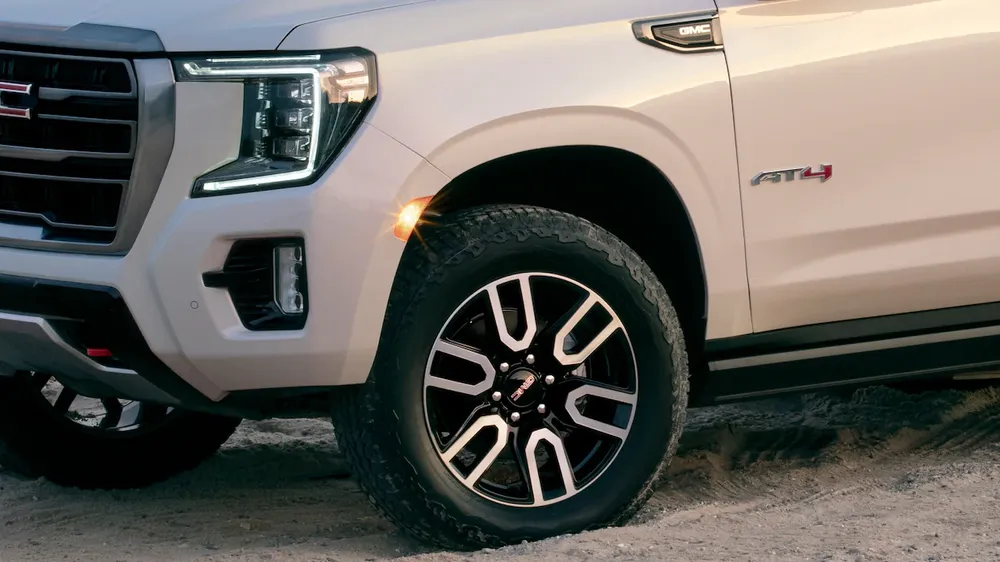 GMC Yukon XL Image Listing 10