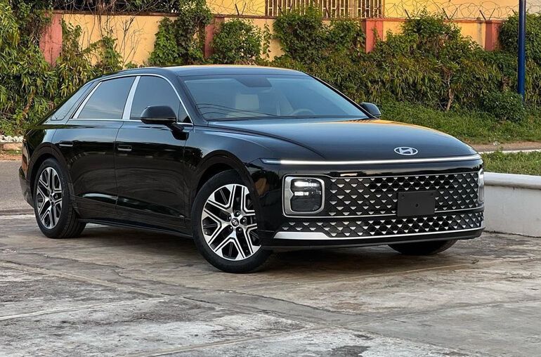 Hyundai Azera Image Listing 4