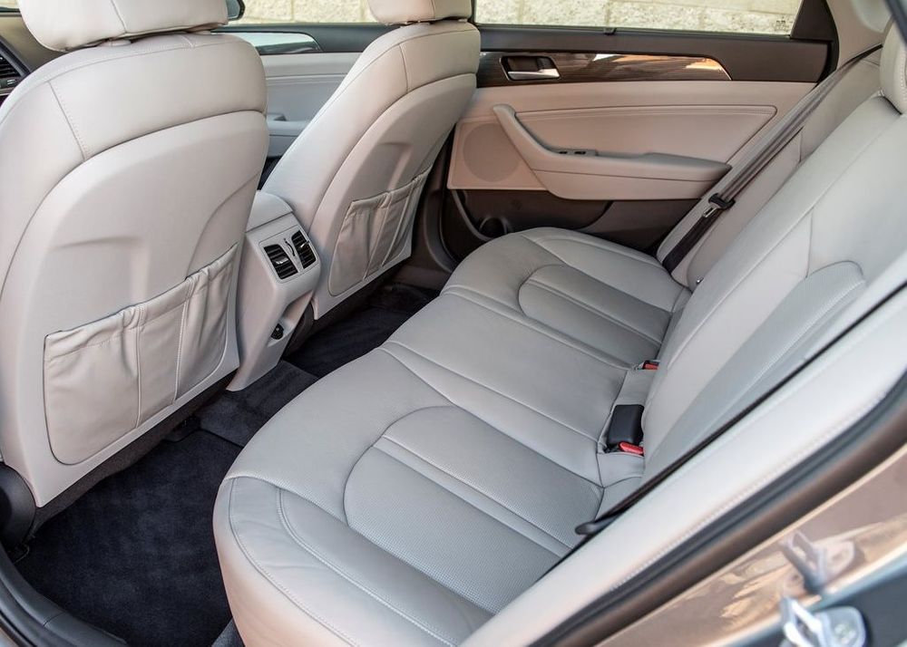 Hyundai Sonata Image Listing 15