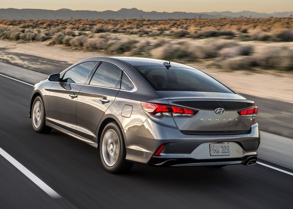 Hyundai Sonata Image Listing 12