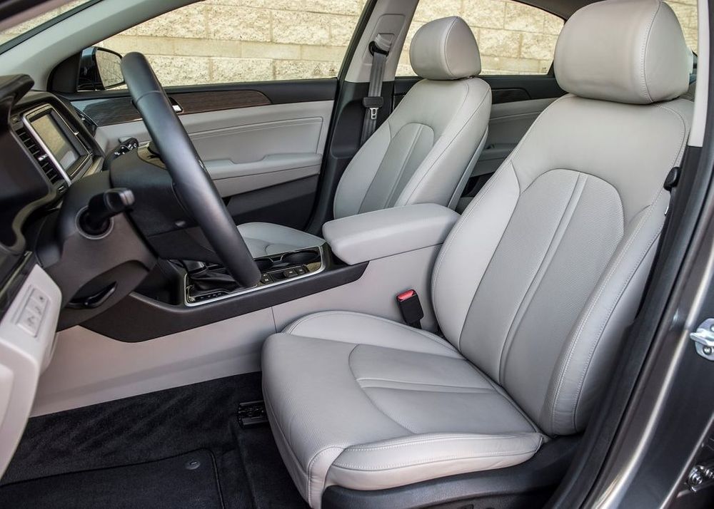 Hyundai Sonata Image Listing 14