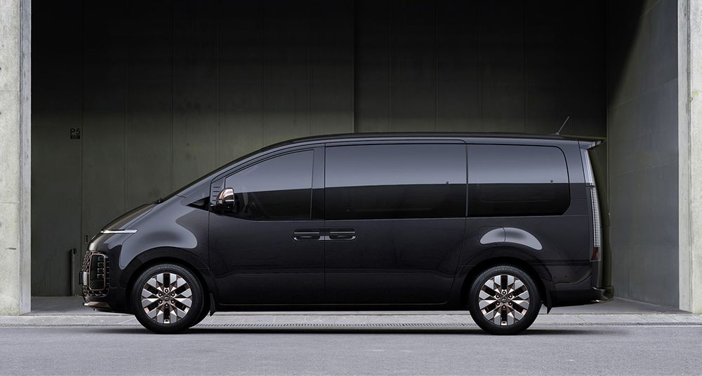 Hyundai Staria Image Listing 2