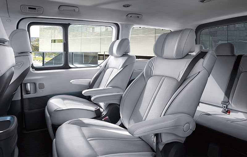 Hyundai Staria Image Listing 10