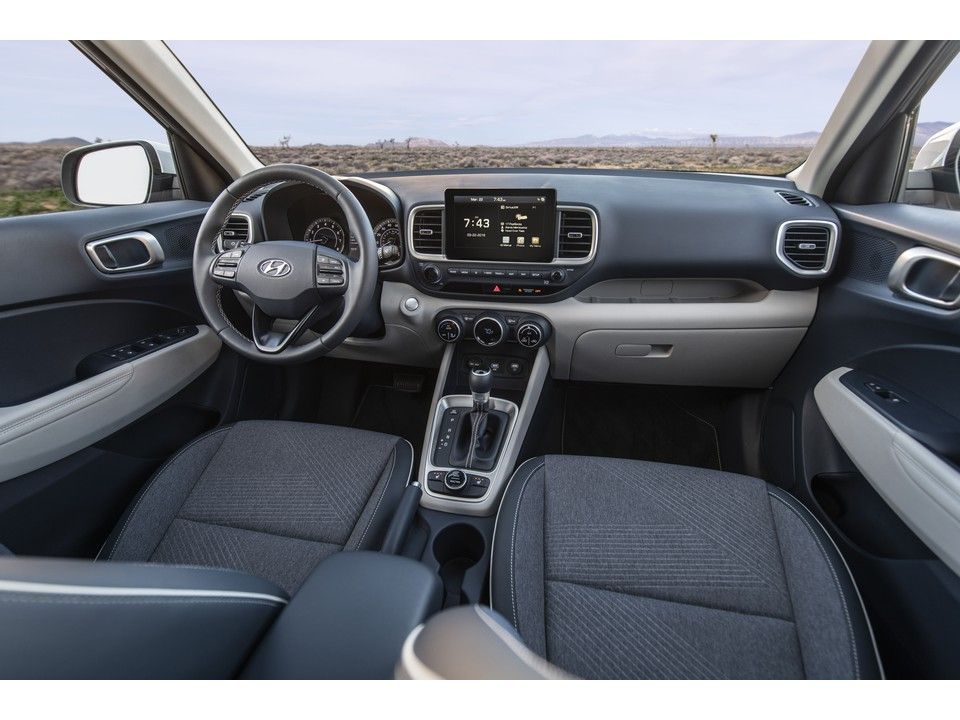 Hyundai Venue Image Listing 6