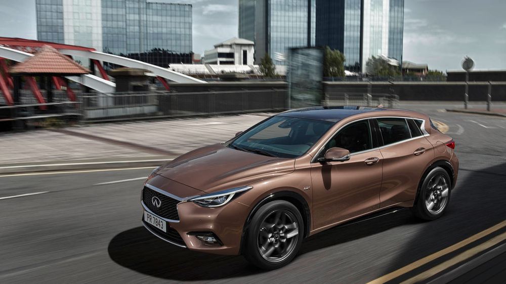 Infiniti Q30 Image Listing 3