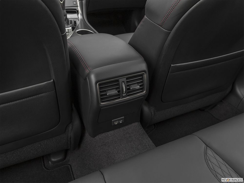 Infiniti Q50 Image Listing 23