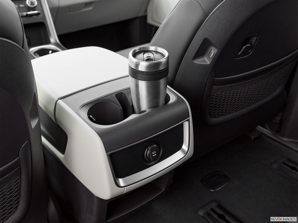 Kia Carnival Image Listing 38