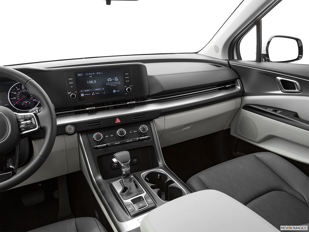 Kia Carnival Image Listing 53