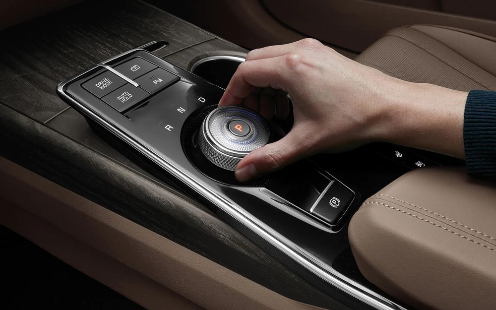 Kia K8 Image Listing 9