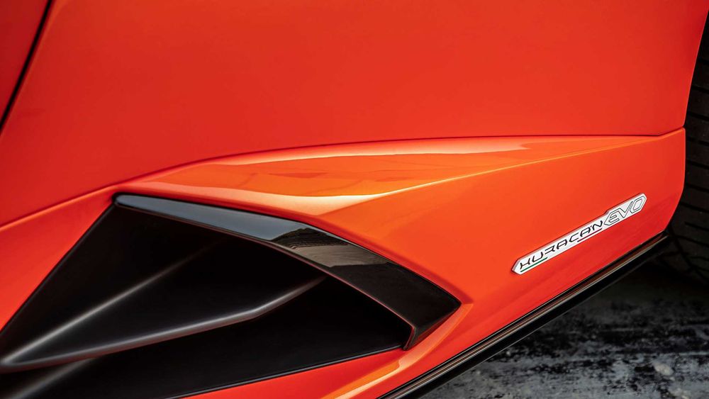 Lamborghini Huracan Image Listing 20