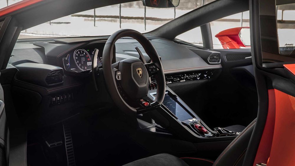 Lamborghini Huracan Image Listing 27
