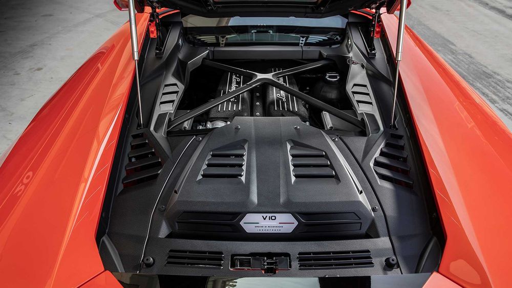 Lamborghini Huracan Image Listing 30