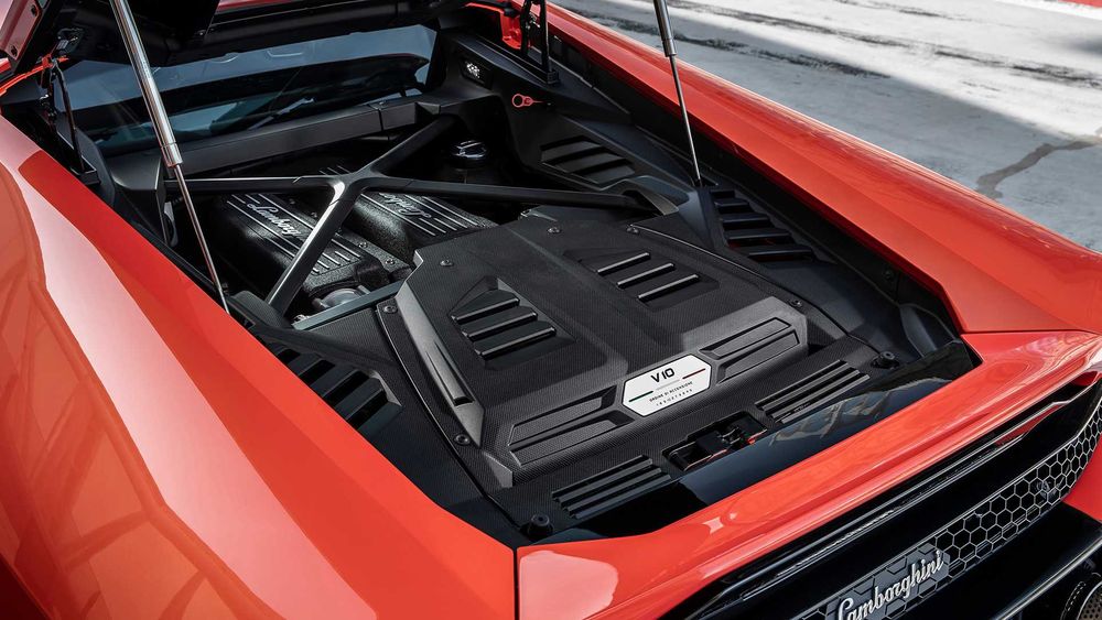 Lamborghini Huracan Image Listing 29