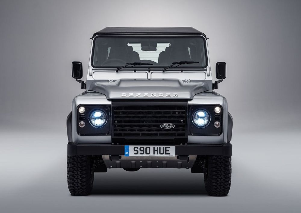 Land Rover Defender Image Listing 6