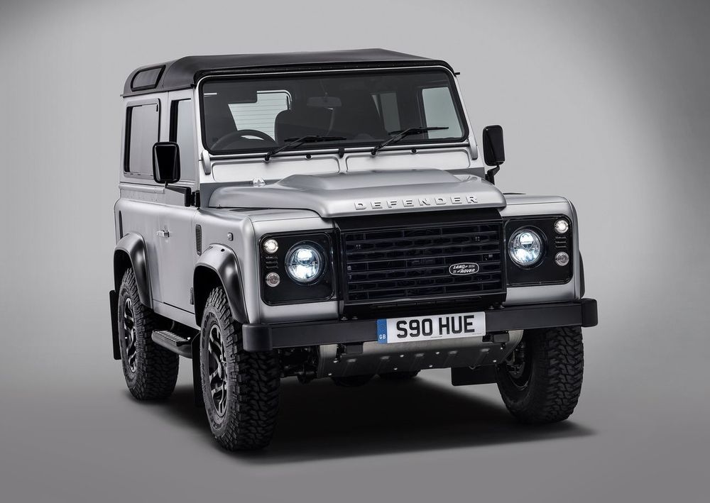 Land Rover Defender Image Listing 2