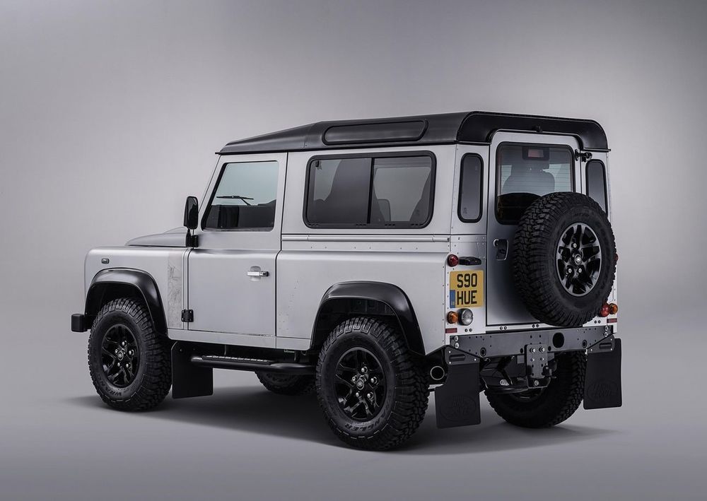 Land Rover Defender Image Listing 5