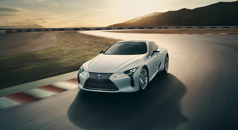 Lexus LC 500h Image Listing 9