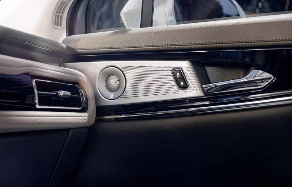 Lincoln Nautilus Image Listing 10