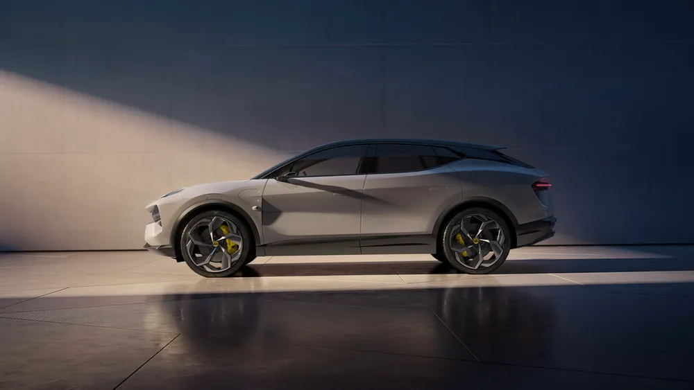 Lotus Eletre Image Listing 2