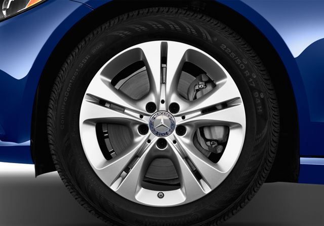 Mercedes-Benz C-Class Coupe Image Listing 12