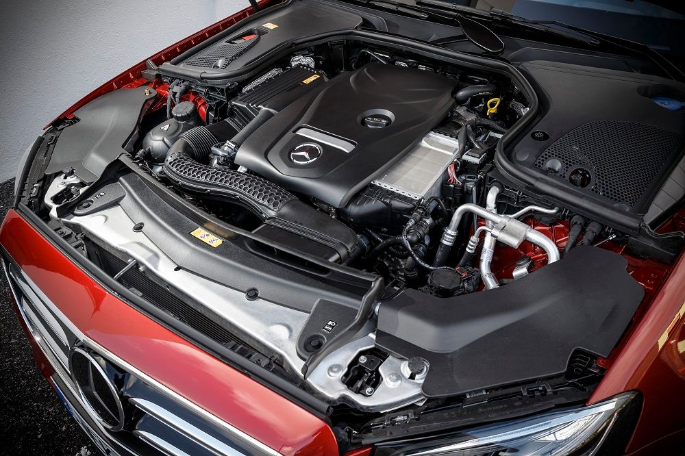 Mercedes-Benz E-Class Saloon Image Listing 10