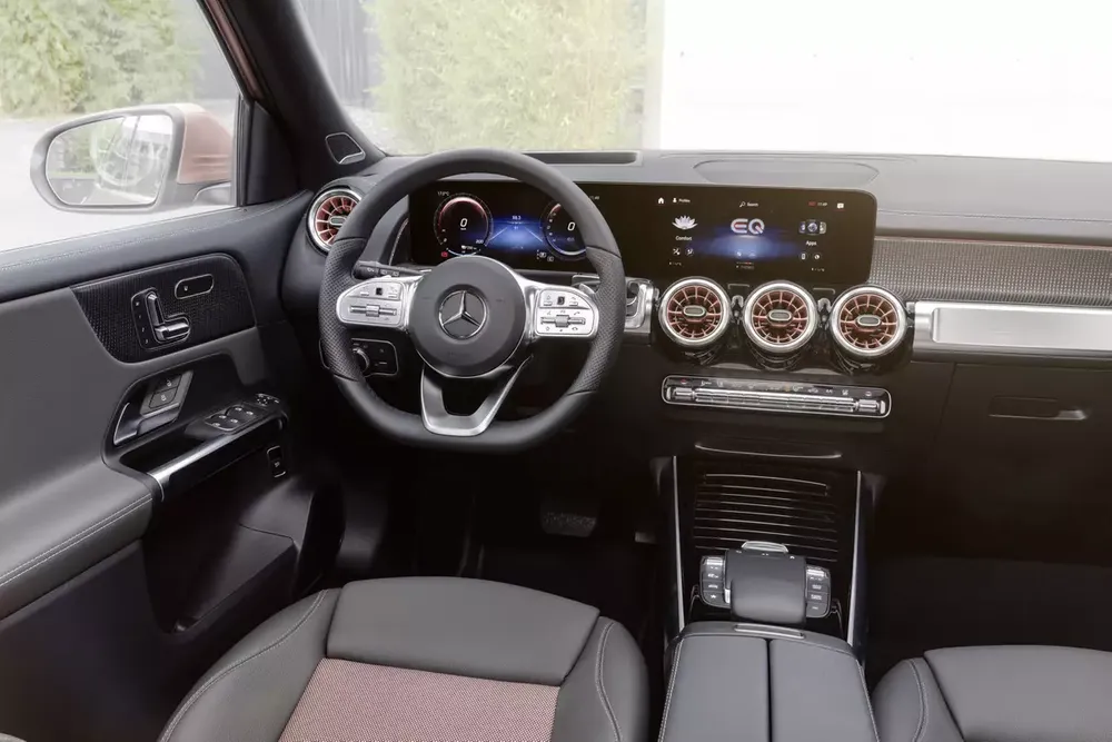 Mercedes-Benz EQB Image Listing 10