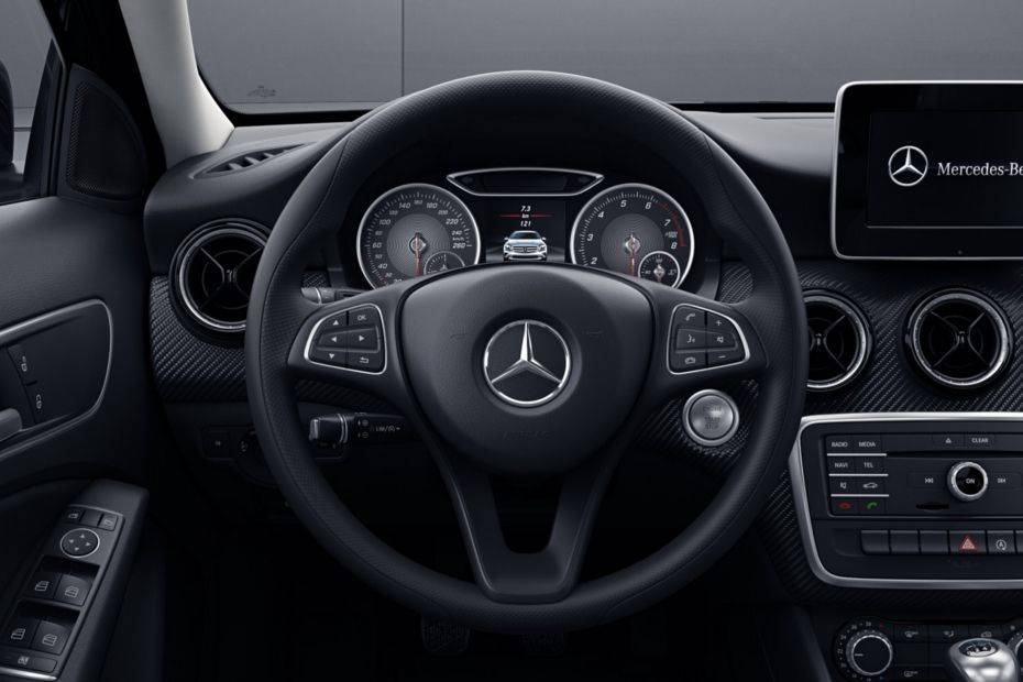 Mercedes-Benz GLA Image Listing 6