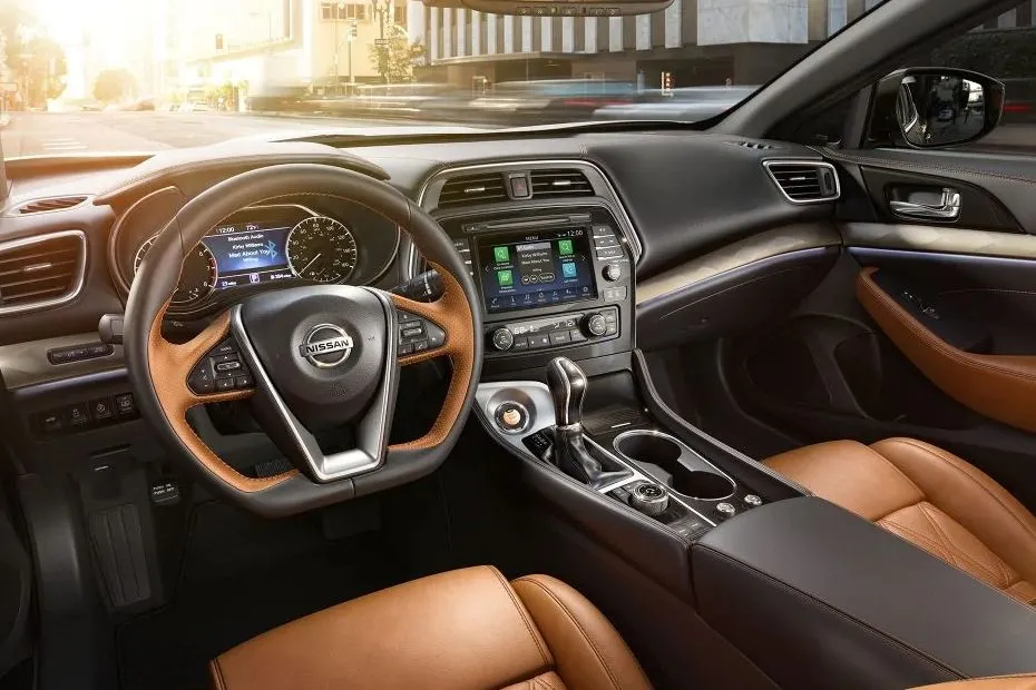Nissan Maxima Image Listing 3