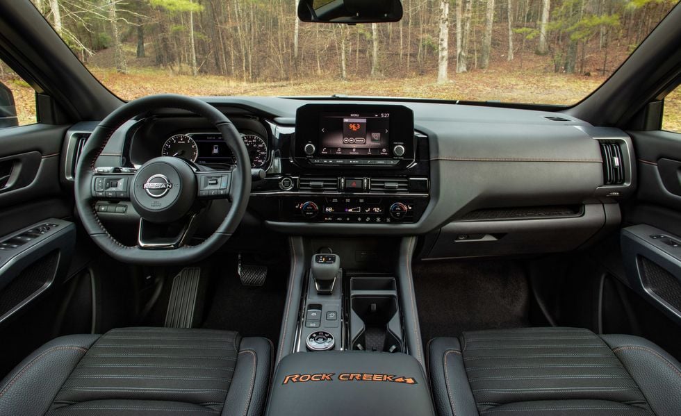 Nissan Pathfinder Image Listing 4