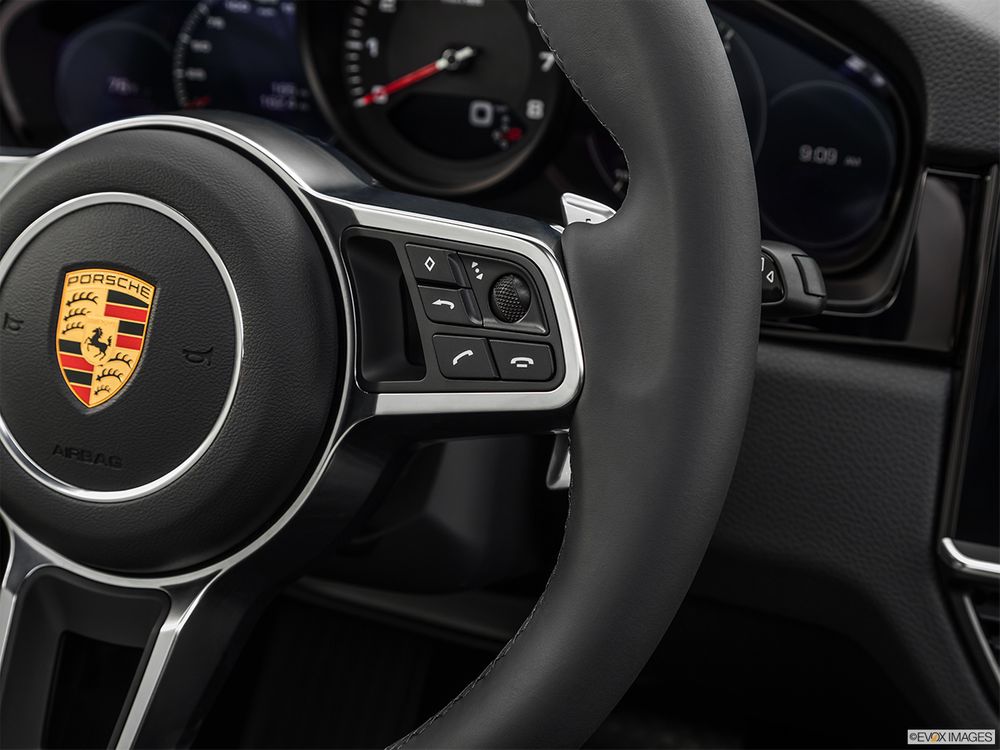 Porsche Cayenne Image Listing 61