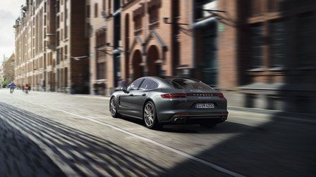 Porsche Panamera Image Listing 7