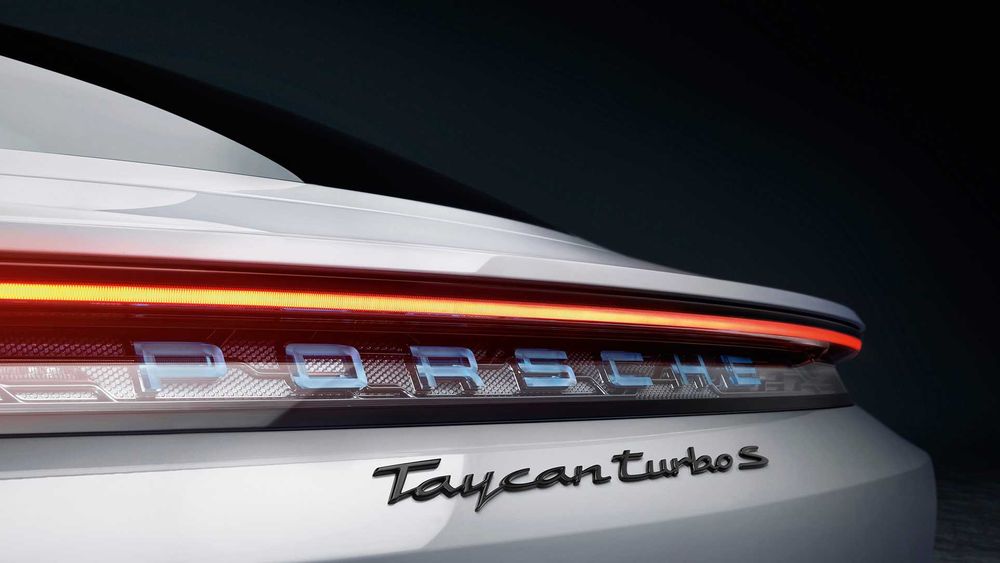 Porsche Taycan Image Listing 3